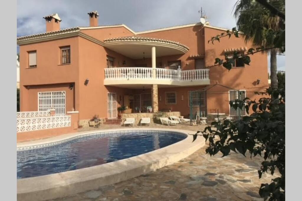 Villa Carmen กัลเป ภายนอก รูปภาพ
